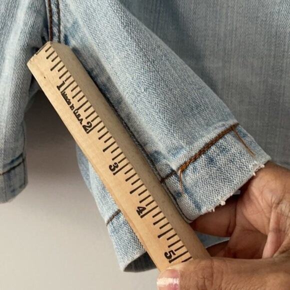 Levi’s Vintage High Rise Denim Shorts Light Wash Size 12 - Picture 10 of 10